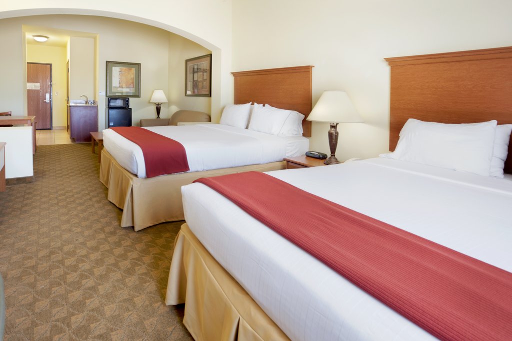 Holiday Inn Express & Suites Zapata, an IHG Hotel - Tap to explore photos