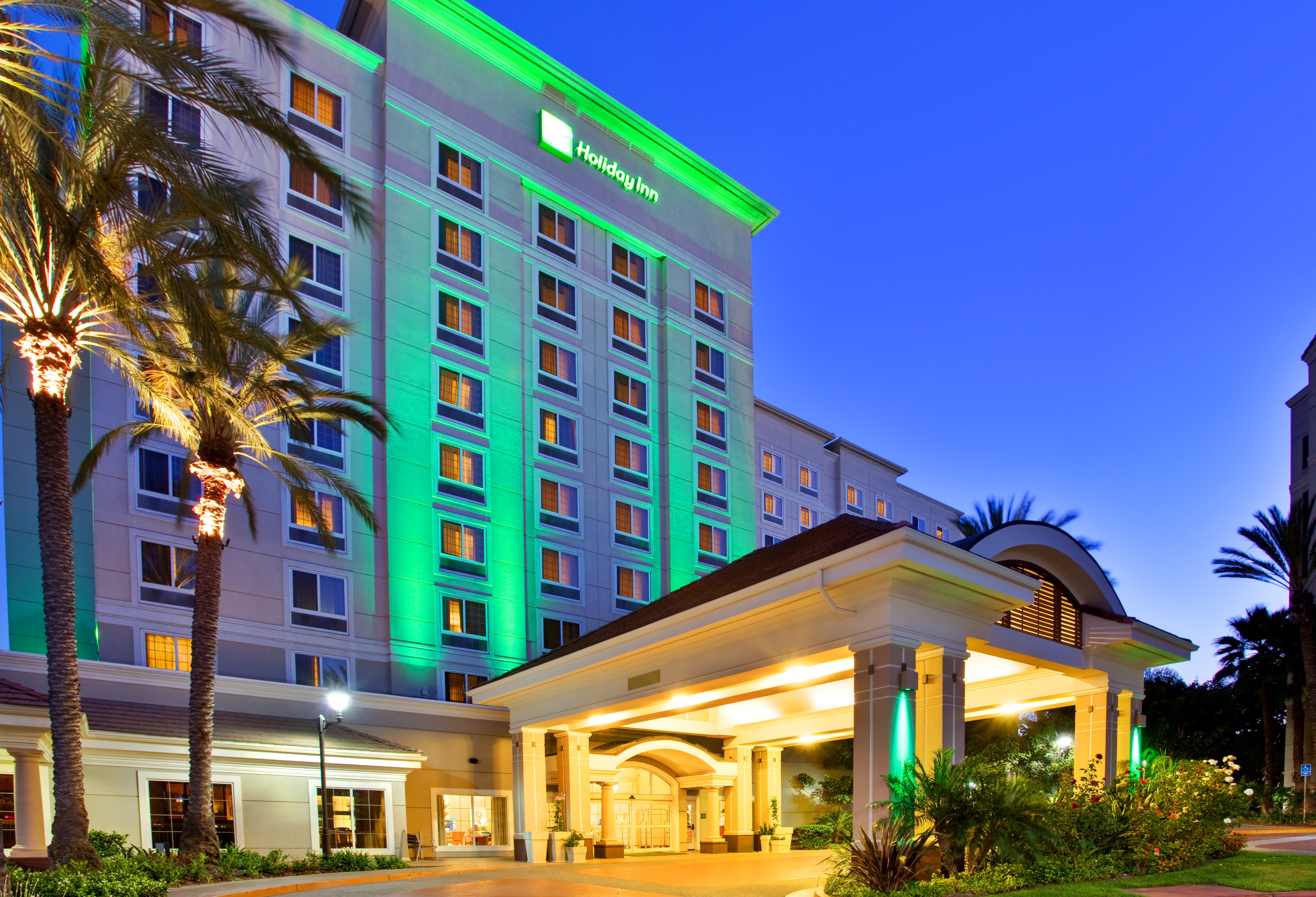 Holiday Inn Anaheim Resort First Class Anaheim CA Hotels Business 