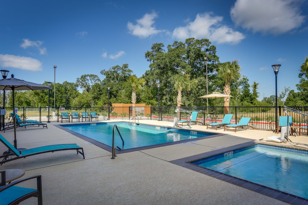 Candlewood Suites COLLEGE STATION AT UNIVERSITY - Tap to explore photos