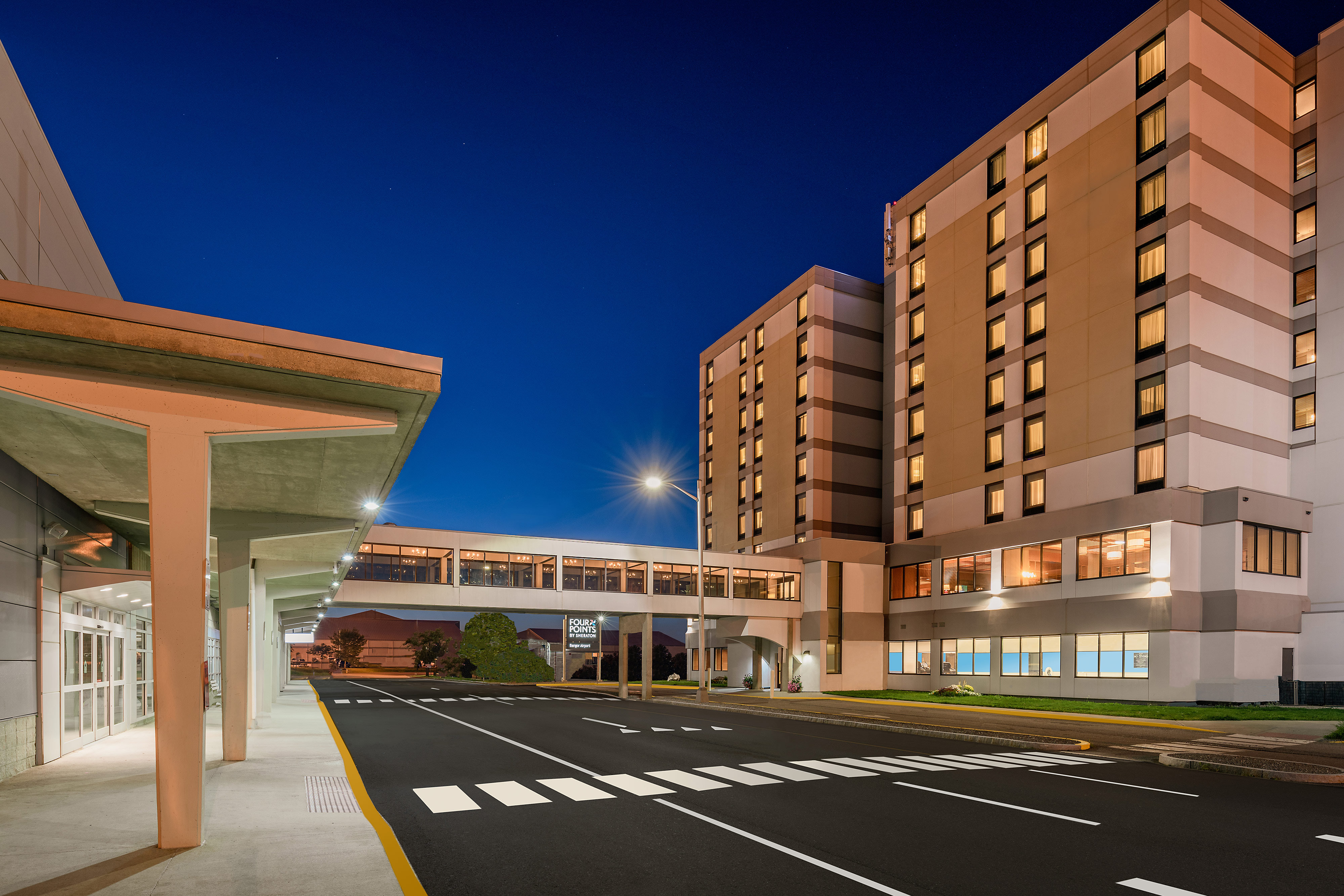 Four Points by Sheraton Bangor Airport- First Class Bangor, ME Hotels- GDS Reservation Codes ...