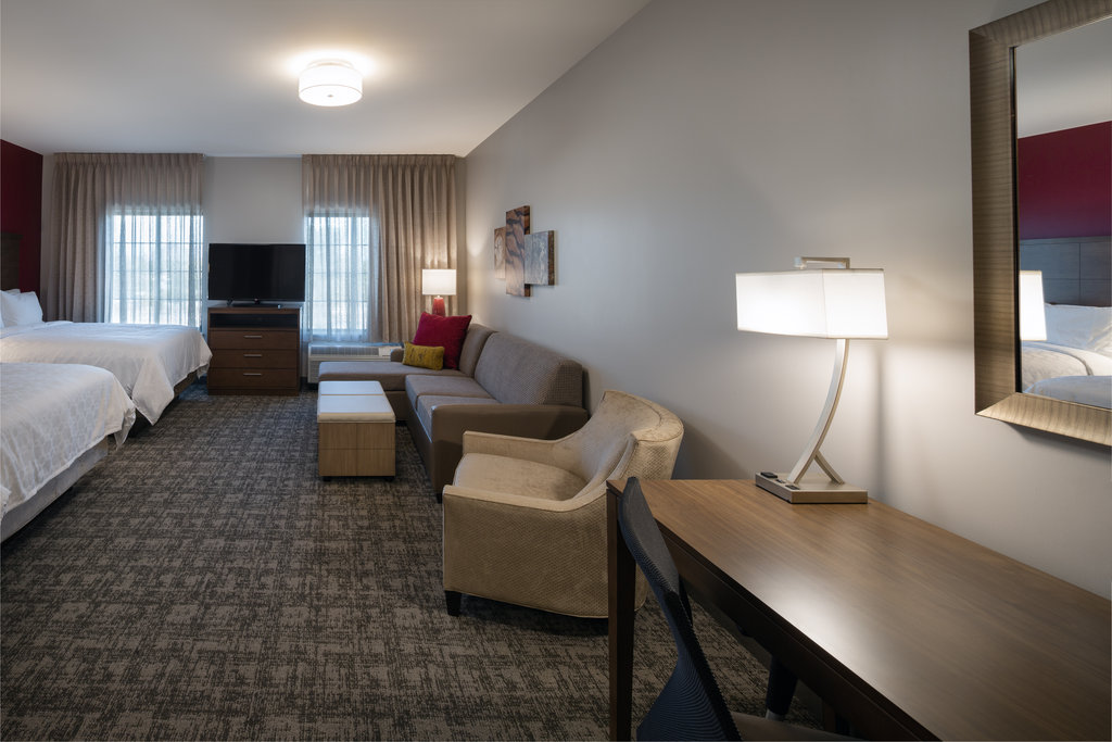 Staybridge Suites Phoenix - Biltmore Area - Tap to explore photos