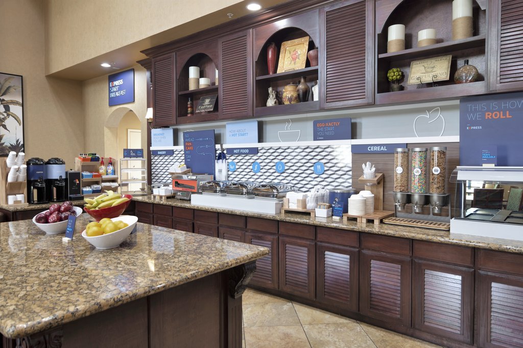 Holiday Inn Express Hotel & Suites DFW West - Hurst - Tap to explore photos