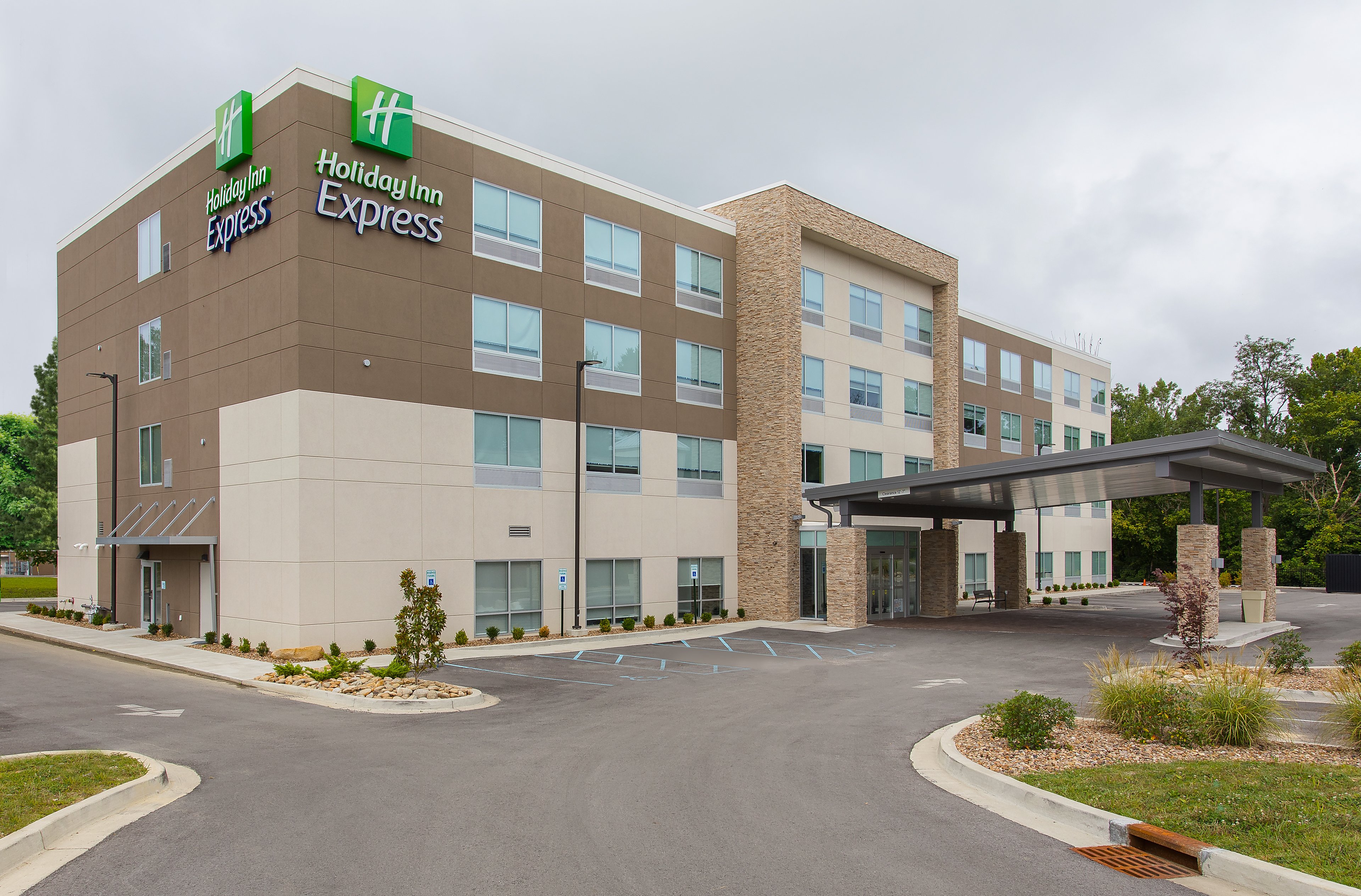 Holiday Inn Express Williamsburg Williamsburg, KY Hotels Hotels in