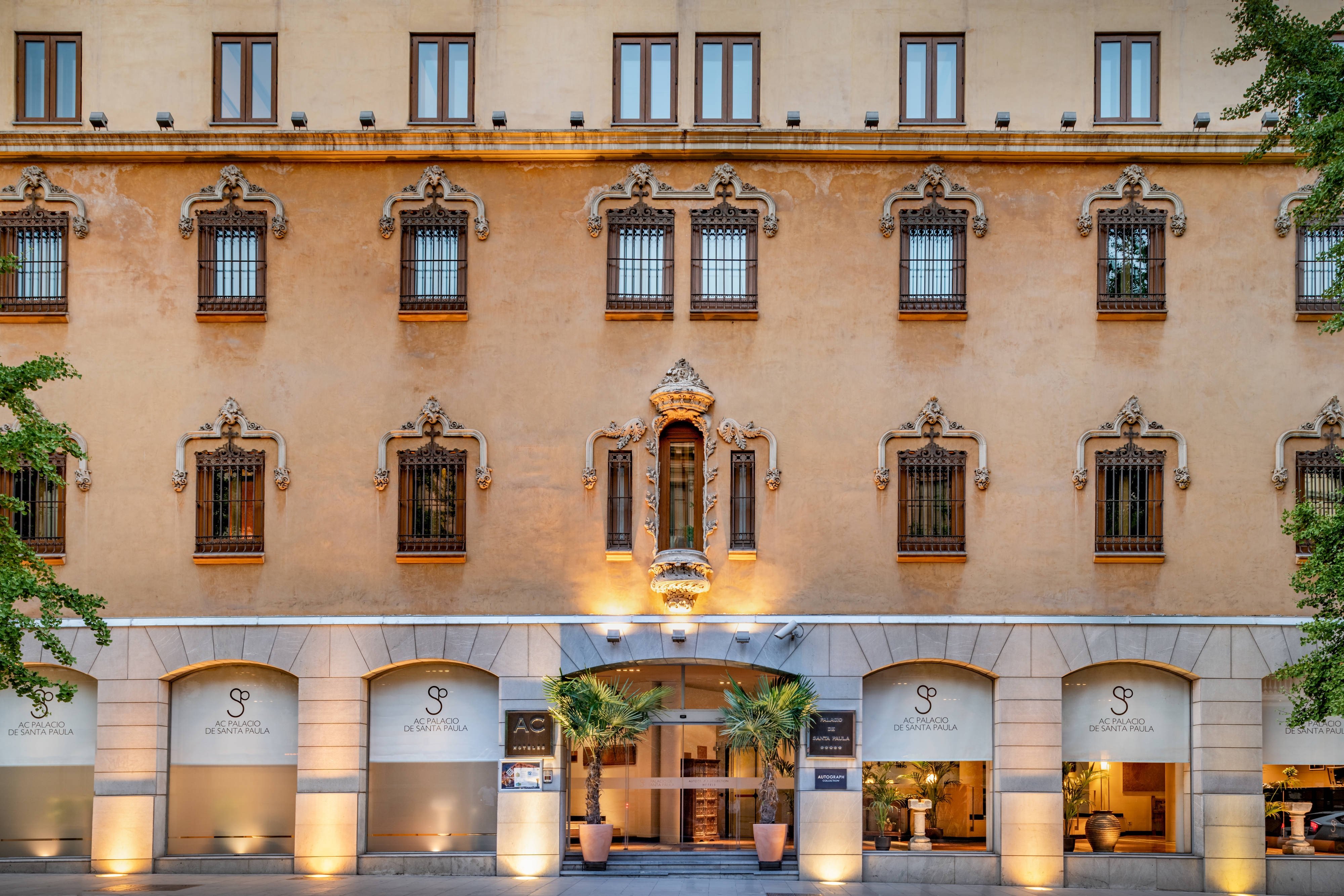 AMC Granada Hotel:  Solve Your Travel Dilemma