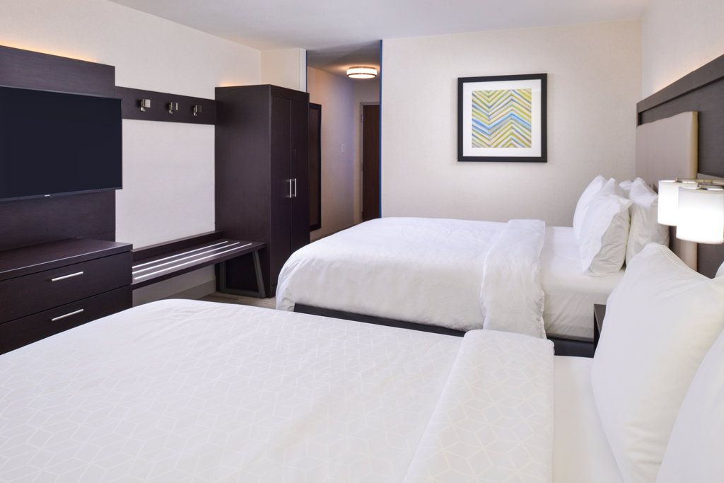 Holiday Inn Express & Suites - Shreveport - Downtown - Tap to explore photos