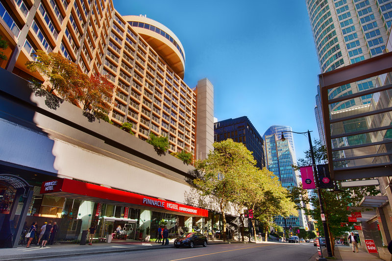 Pinnacle Vancouver Harbourfront