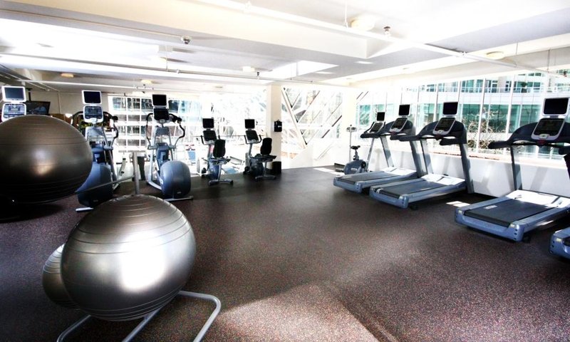 Pinnacle Vancouver Harbourfront