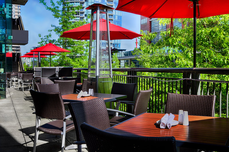 Pinnacle Vancouver Harbourfront