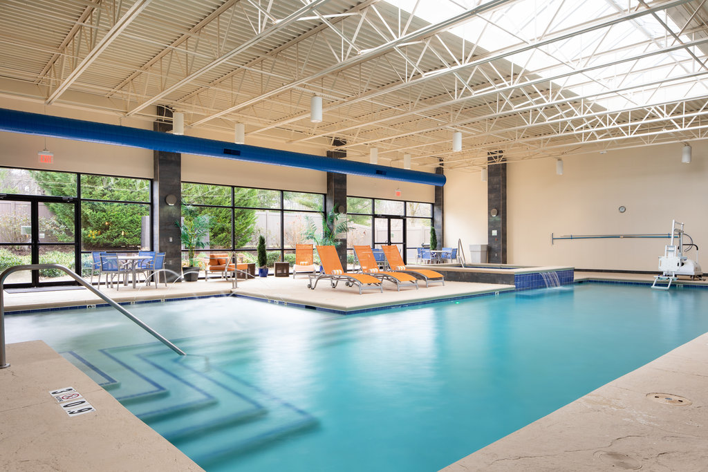 Holiday Inn & Suites CHARLESTON WEST - Tap to explore photos
