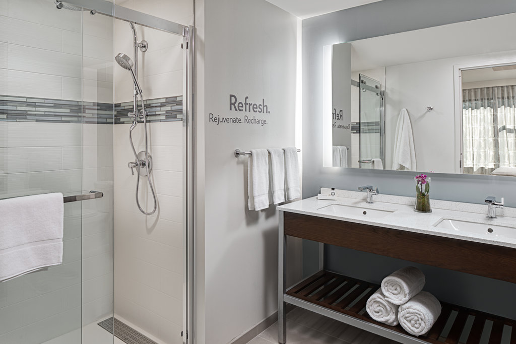 EVEN Hotel Alpharetta - Avalon Area, an IHG hotel - Tap to explore photos
