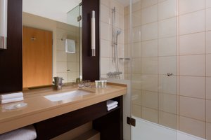 Courtyard by Marriott Moscow Paveletskaya Hotel - Tap to explore photos