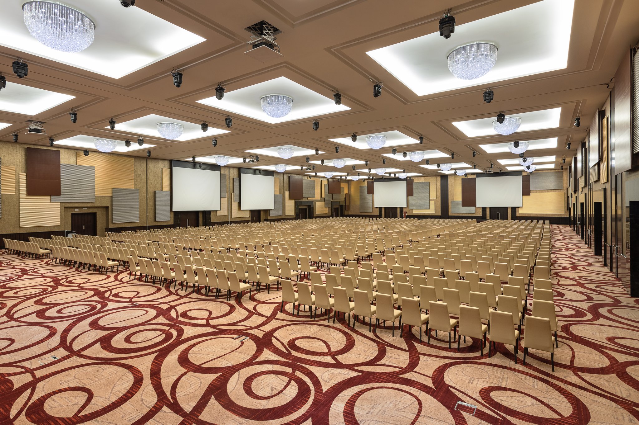 Crowne Plaza Riyadh Hotel & Convention