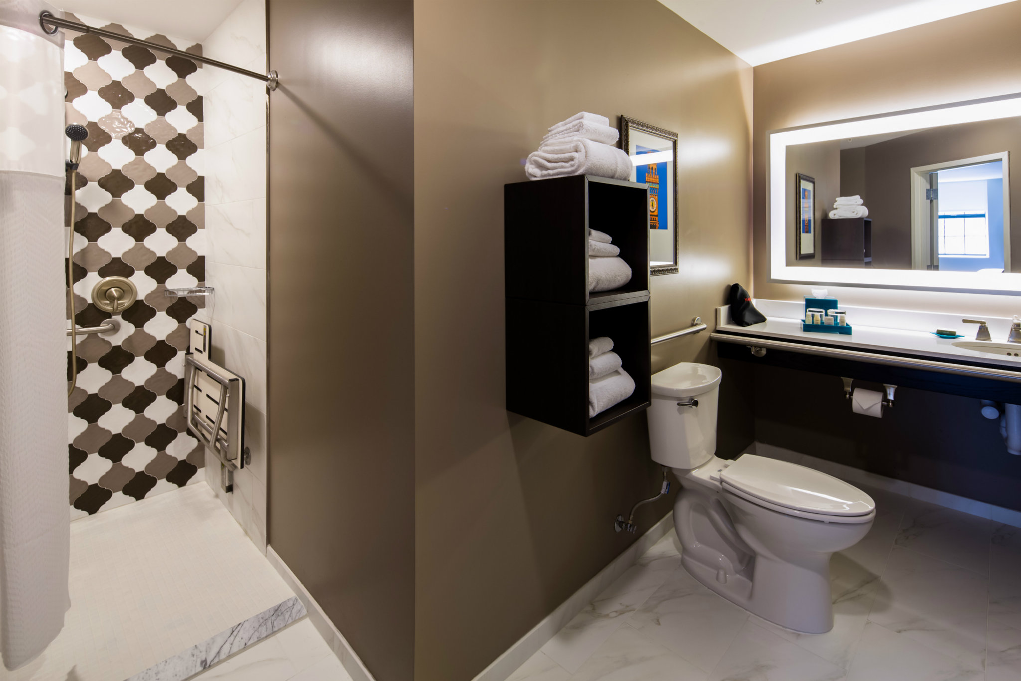 Hotel Indigo Baltimore Downtown, an IHG Hotel