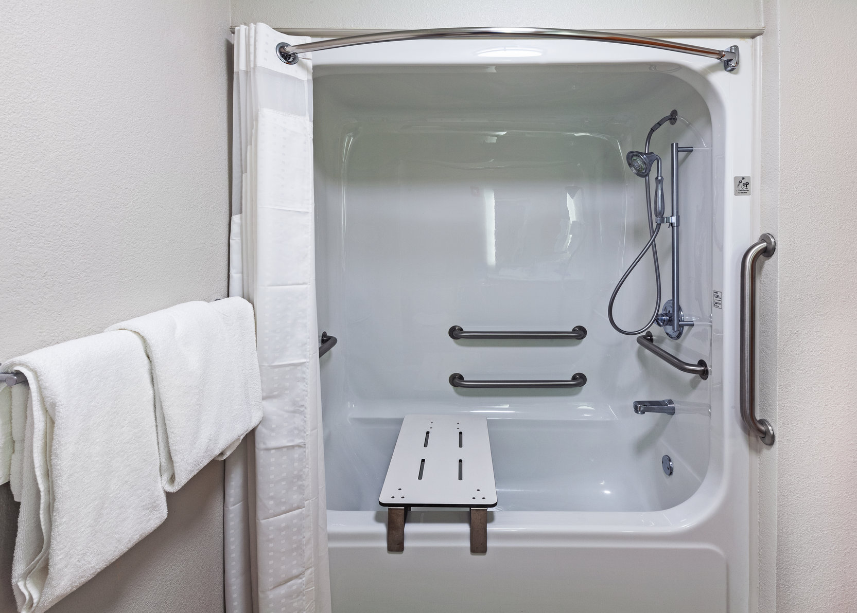 Holiday Inn Express Hotel and Suites Jenks - Tap to explore photos