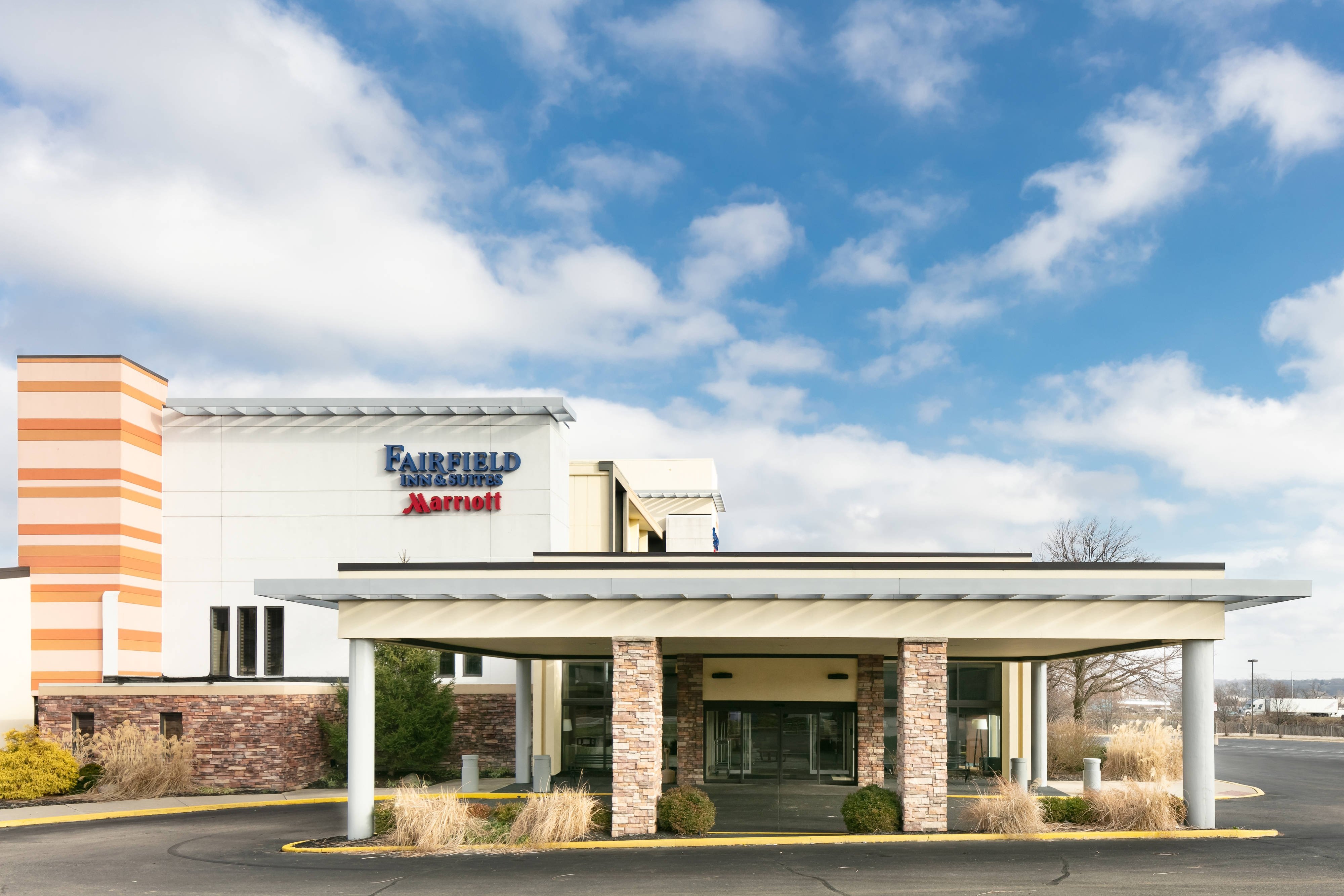 Fairfield Inn Suites Cincinnati North- Tourist Class Sharonville Oh Hotels- Gds Reservation Codes Travel Weekly