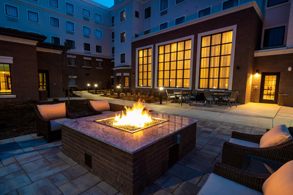 Staybridge Suites WASHINGTON DC EAST - LARGO - Tap to explore photos