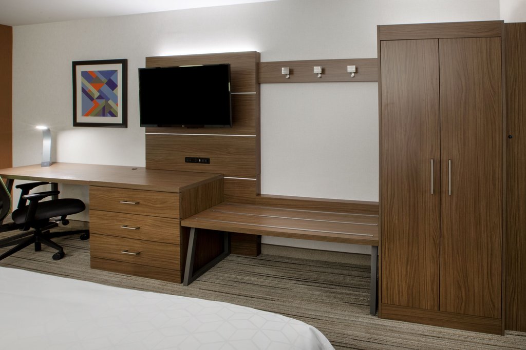 Holiday Inn Express EUNICE - Tap to explore photos