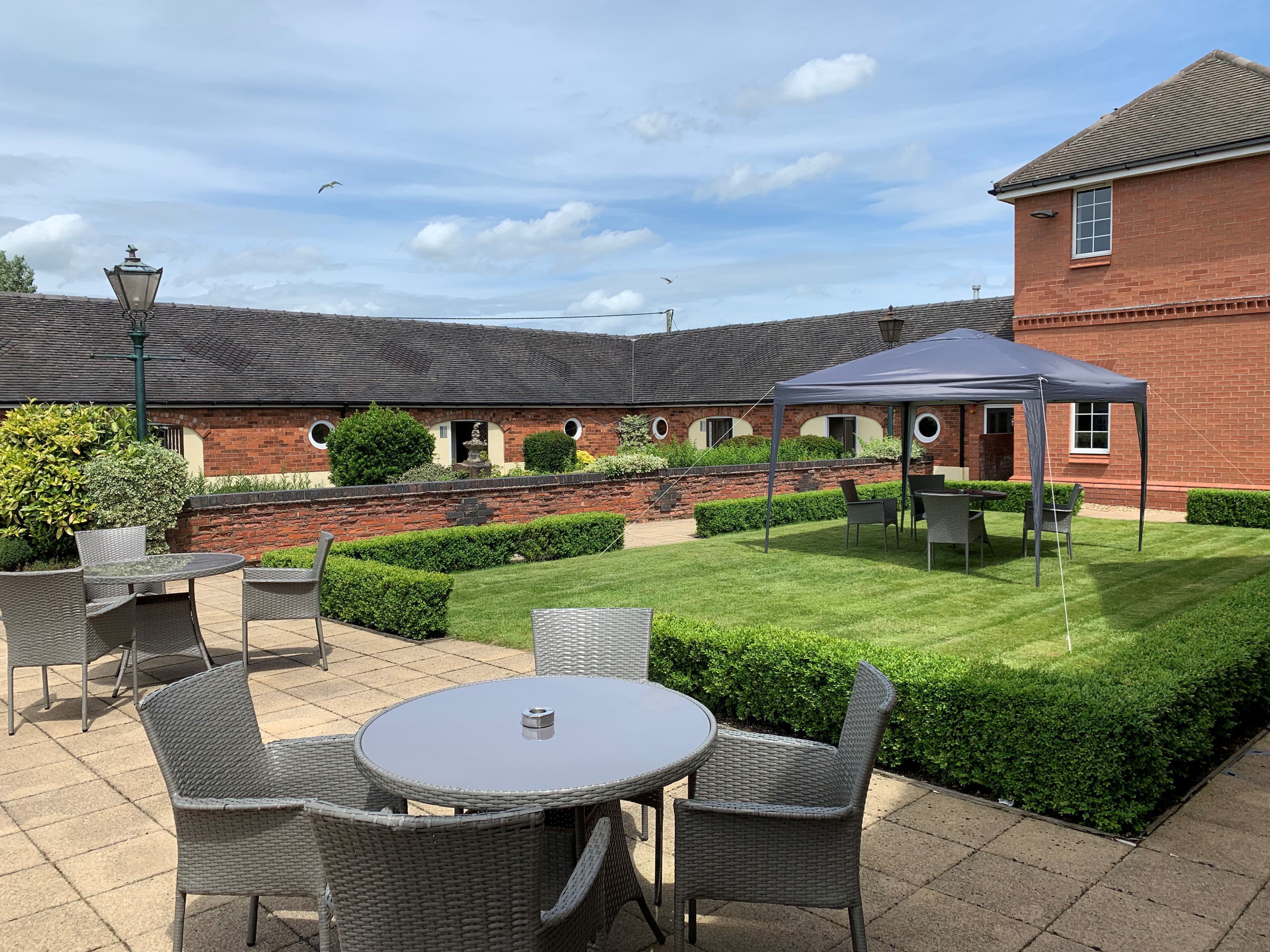 Hunters Lodge Hotel Crewe, England Hotels First Class Hotels in Crewe