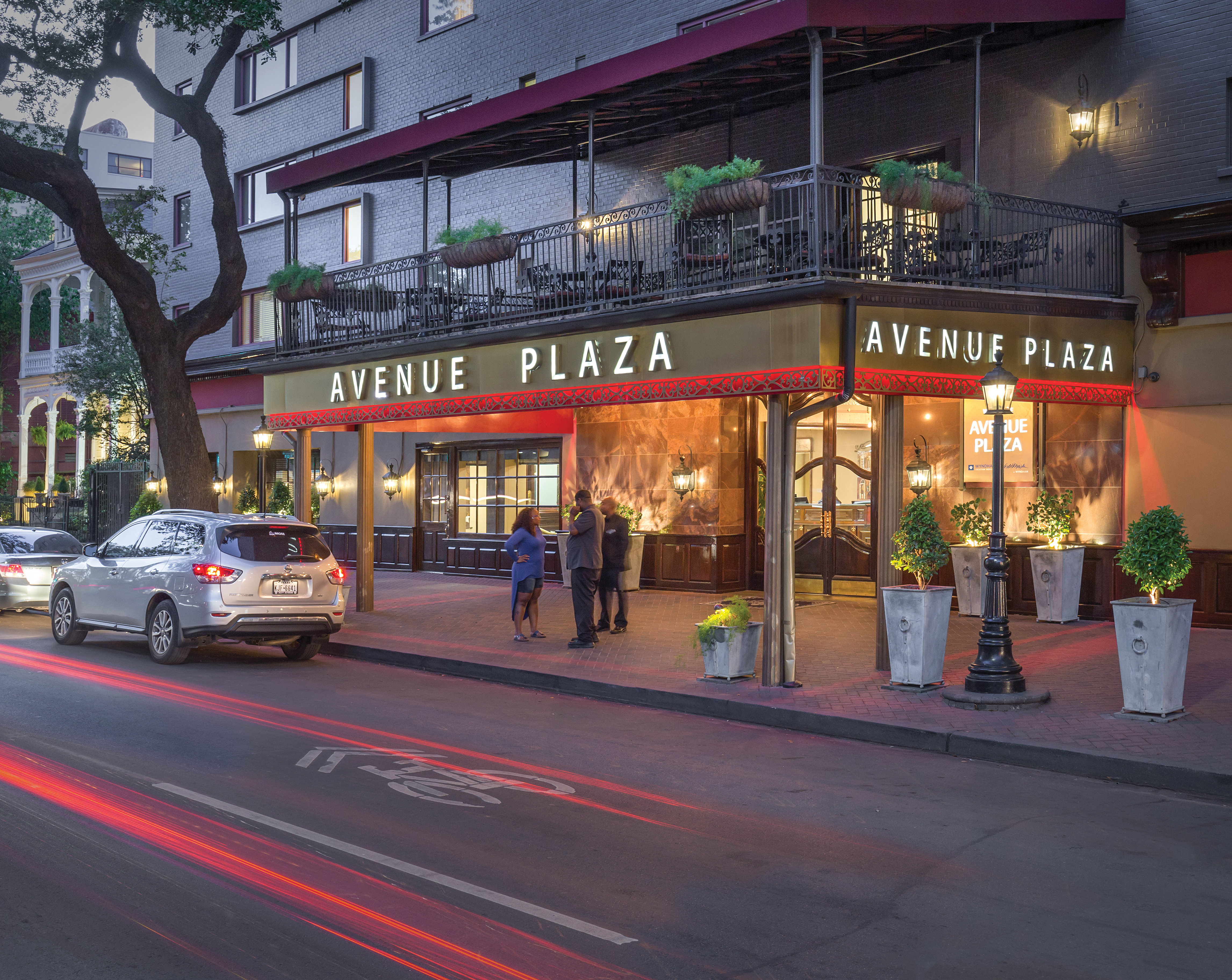 Wyndham Avenue Plaza Resort First Class New Orleans LA Hotels GDS