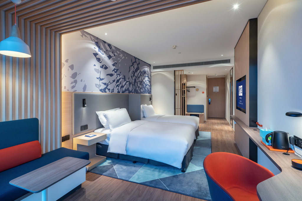 Holiday Inn Express CHANGSHA FINANCIAL CENTER - Tap to explore photos