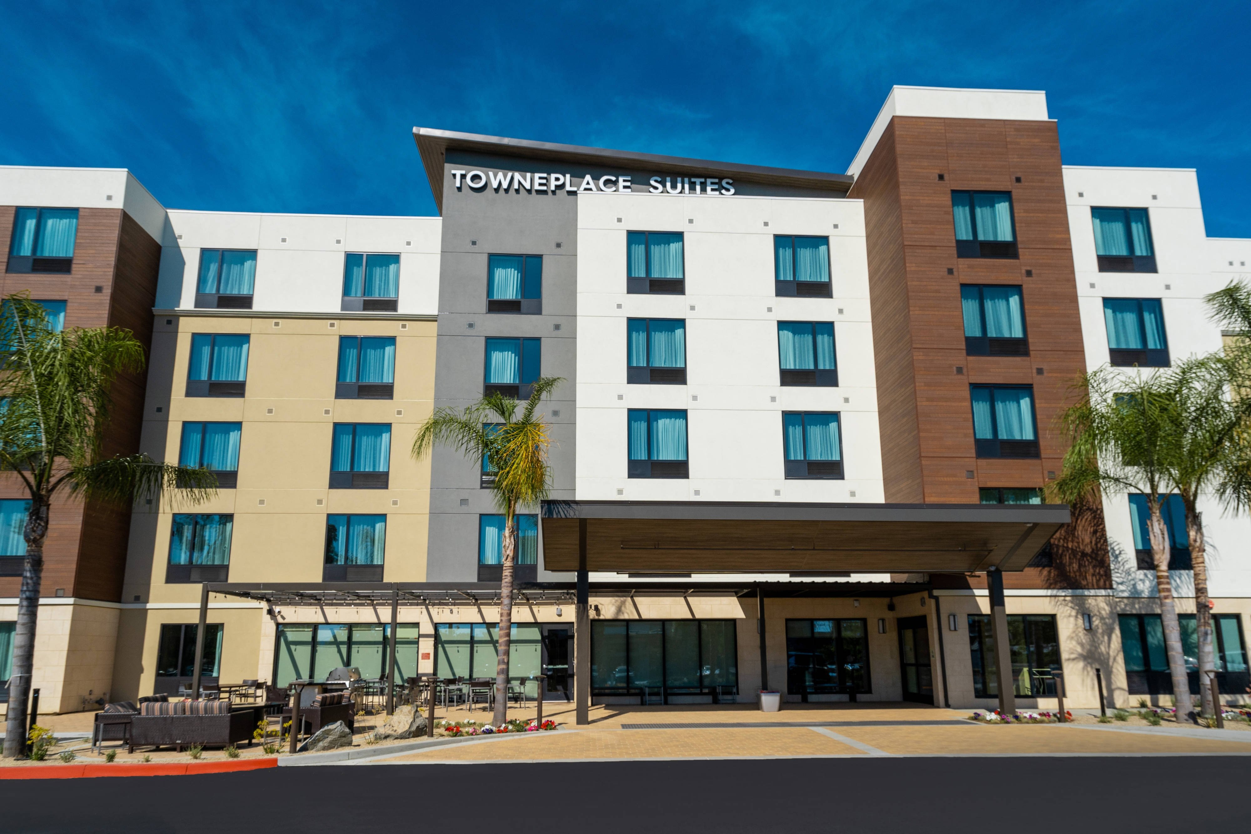 [Letter3 5] Hotels Near Uci Medical Center - f40lkxx