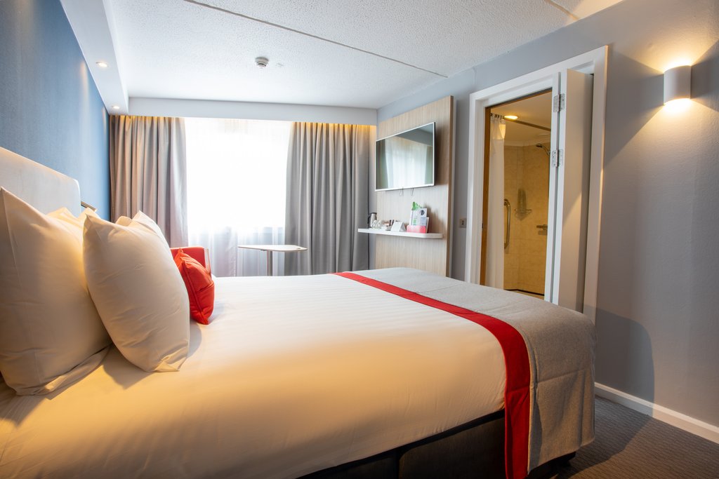 Holiday Inn Express Glasgow Theatreland - Tap to explore photos