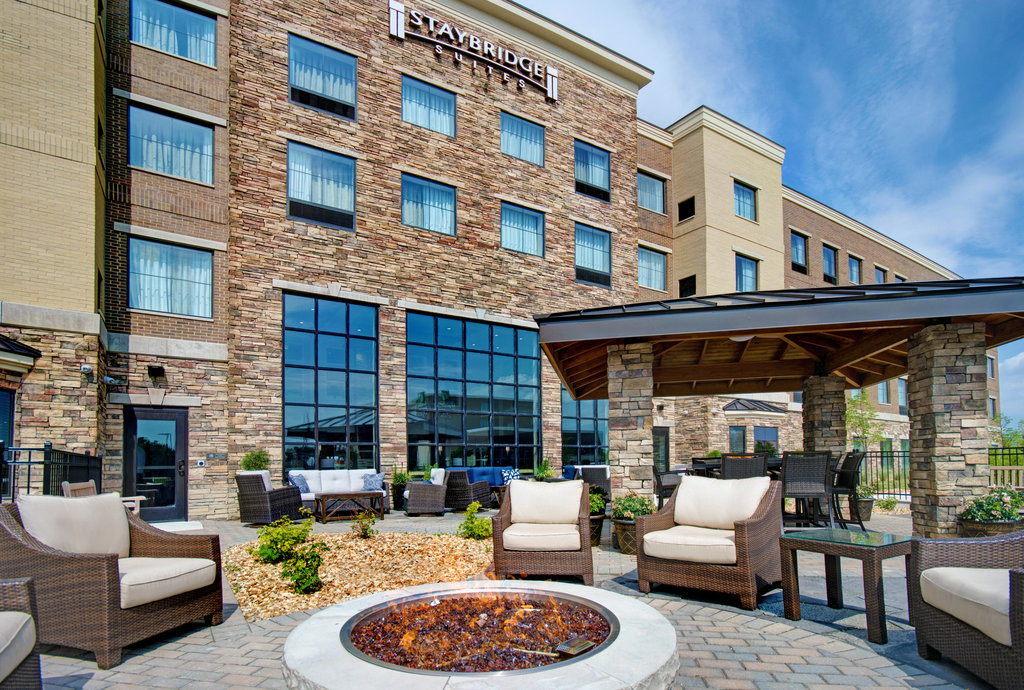 Staybridge Suites STERLING HEIGHTS - DETROIT - Tap to explore photos