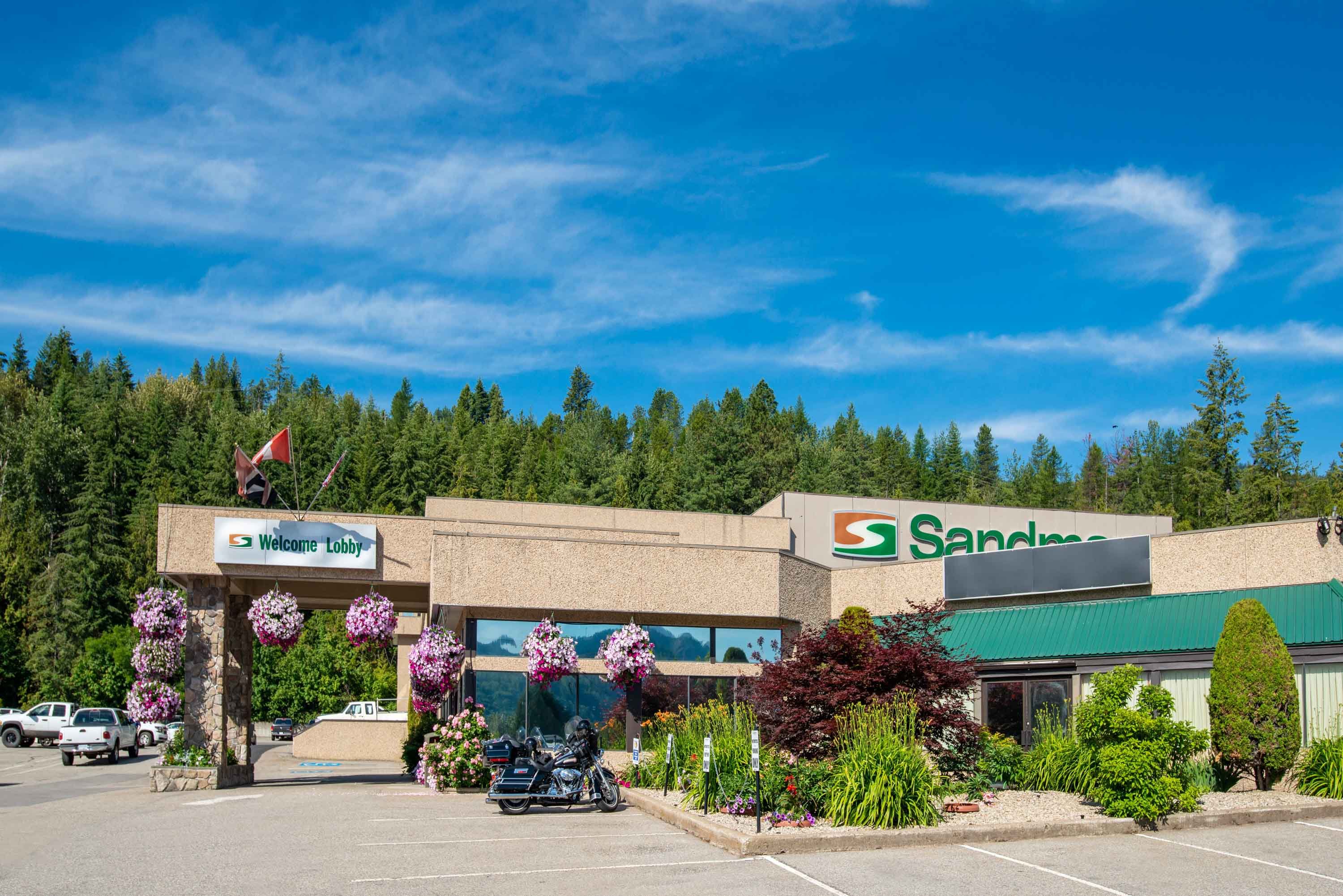 Sandman Hotel Castlegar Castlegar, BC Hotels Tourist Class Hotels in