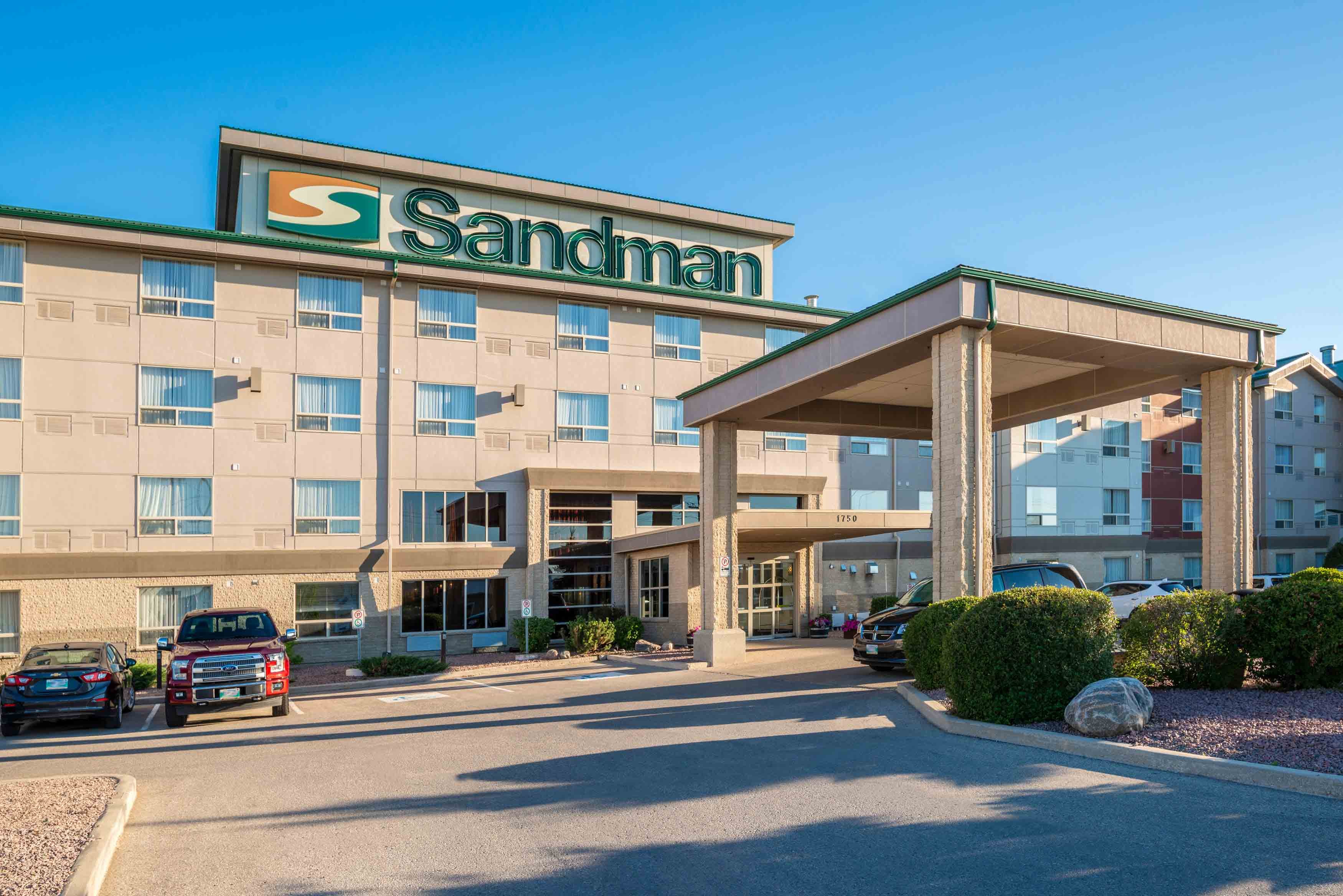 Sandman Hotel & Suites Winnipeg Airport Winnipeg, MB Hotels First
