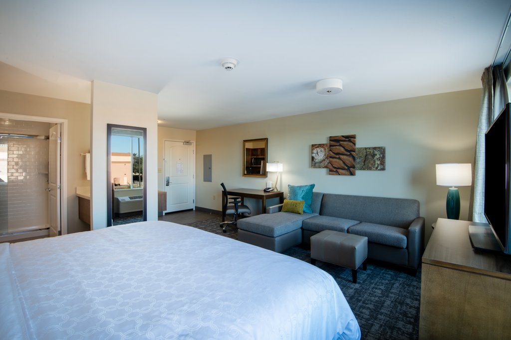 Staybridge Suites Scottsdale - Talking Stick, an IHG hotel - Tap to explore photos