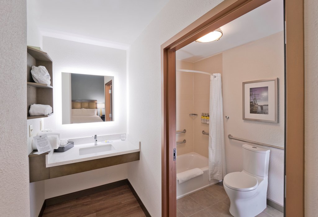 Candlewood Suites Baltimore - Inner Harbor, an IHG hotel - Tap to explore photos