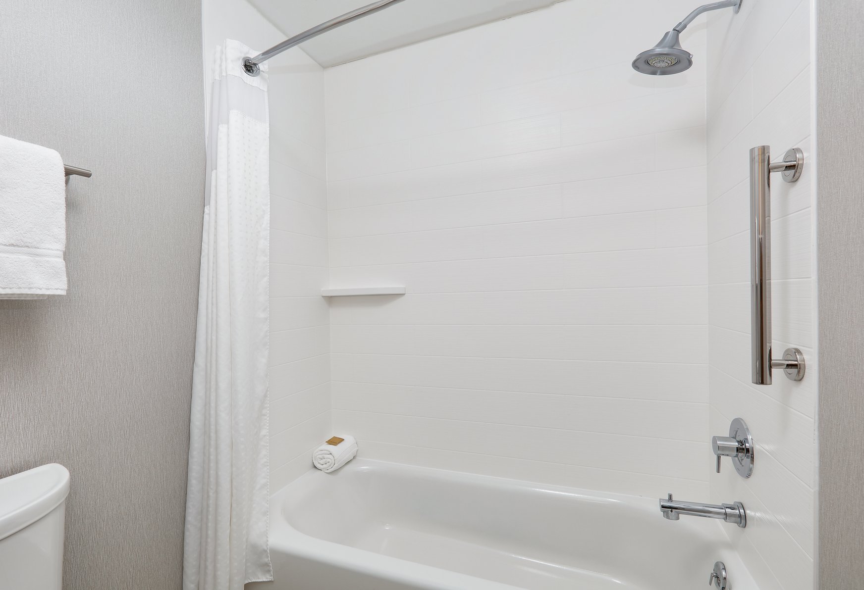 Holiday Inn Express Scottsbluff - Gering - Tap to explore photos