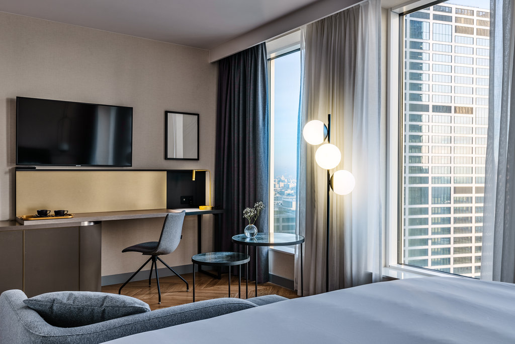 Crowne Plaza WARSAW - THE HUB - Tap to explore photos