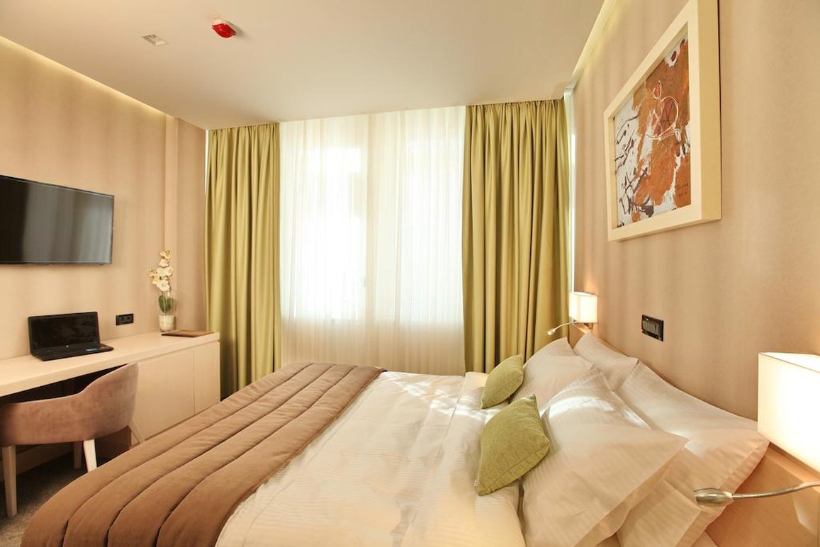 Hotel Argo – Belgrade, NY