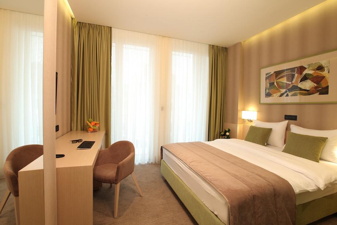 Hotel Argo – Belgrade, NY
