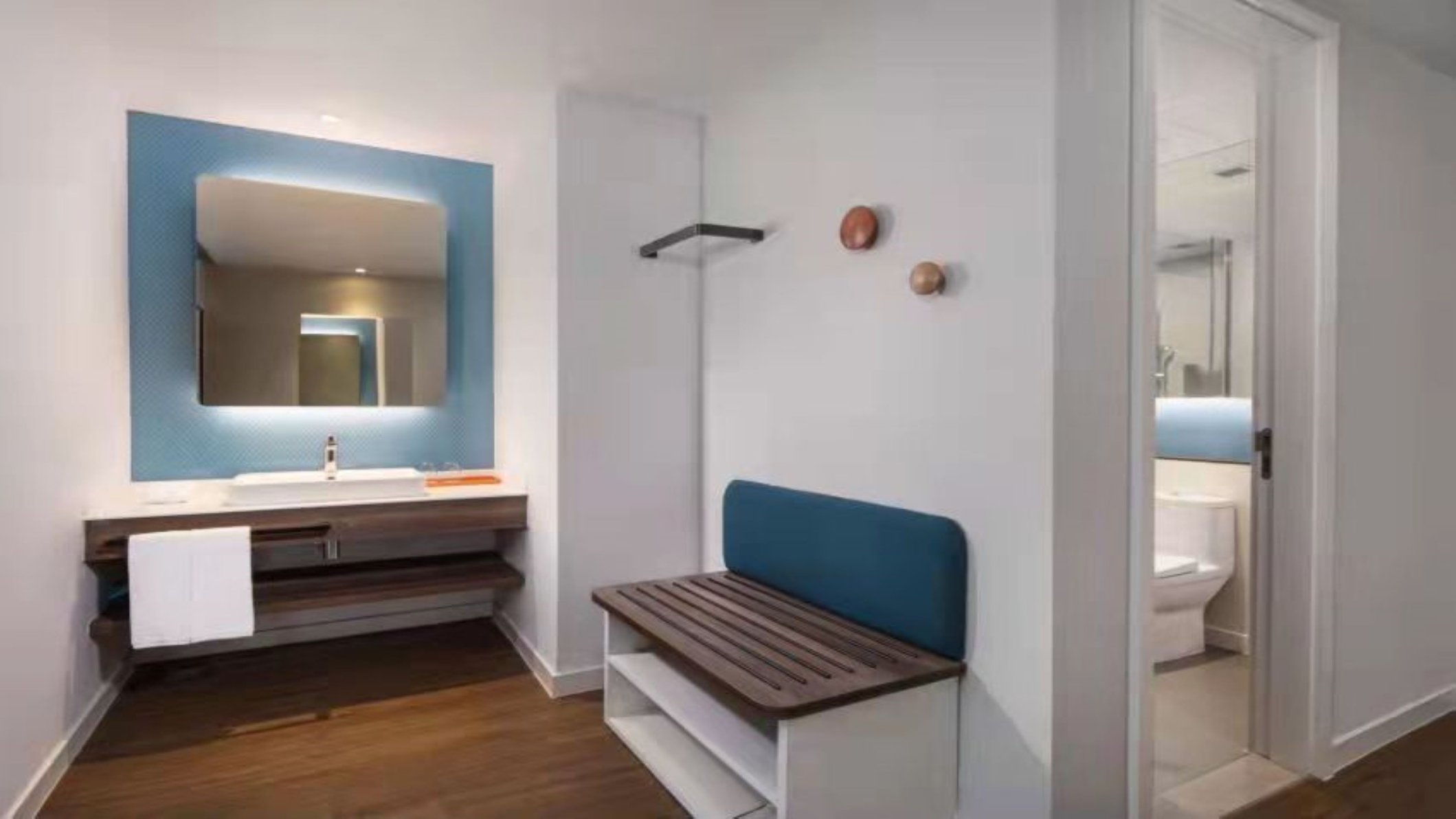 Holiday Inn Express Langfang New Chaoyang - Tap to explore photos