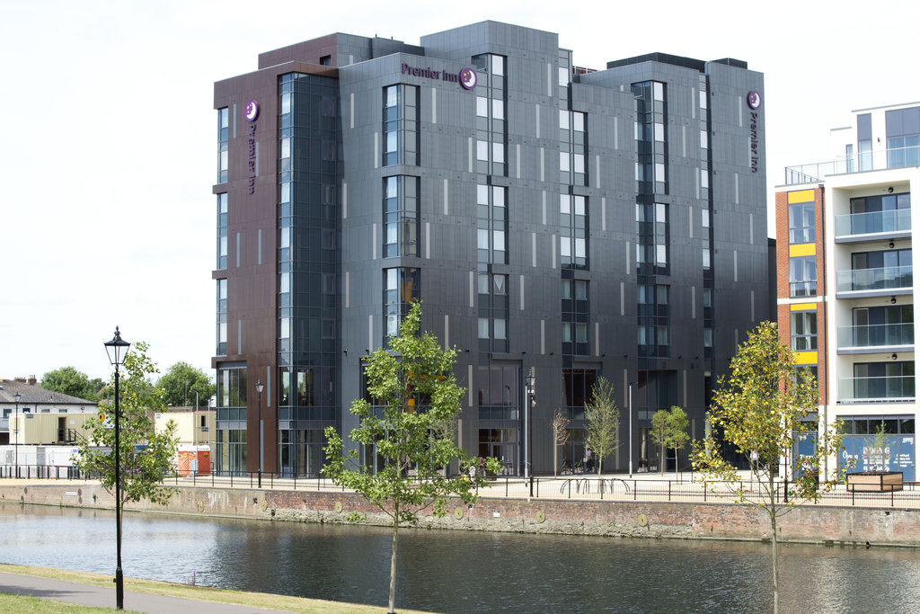 Premier Inn Bedford Town Centre - Tap to explore photos