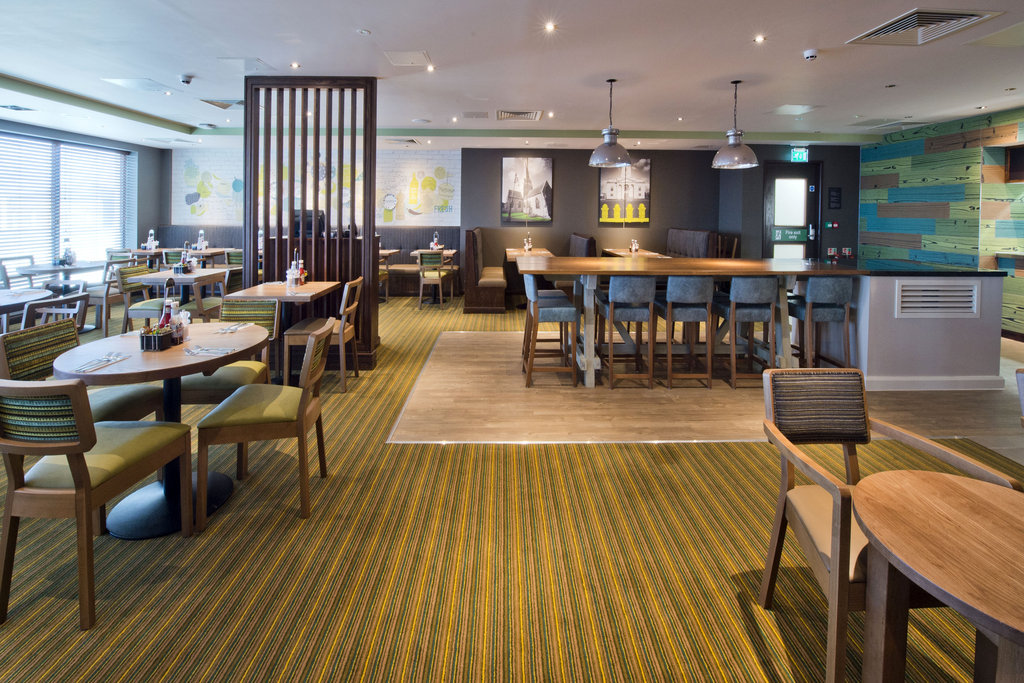 Premier Inn Cheltenham Town Centre - Tap to explore photos