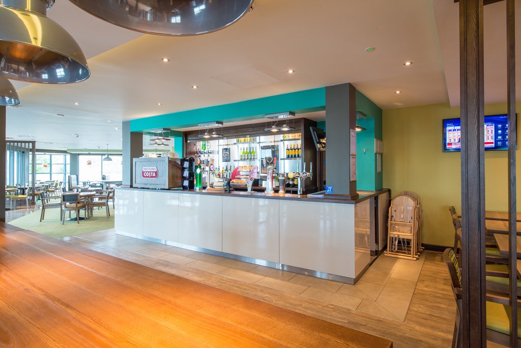 Premier Inn Exmouth Seafront - Tap to explore photos