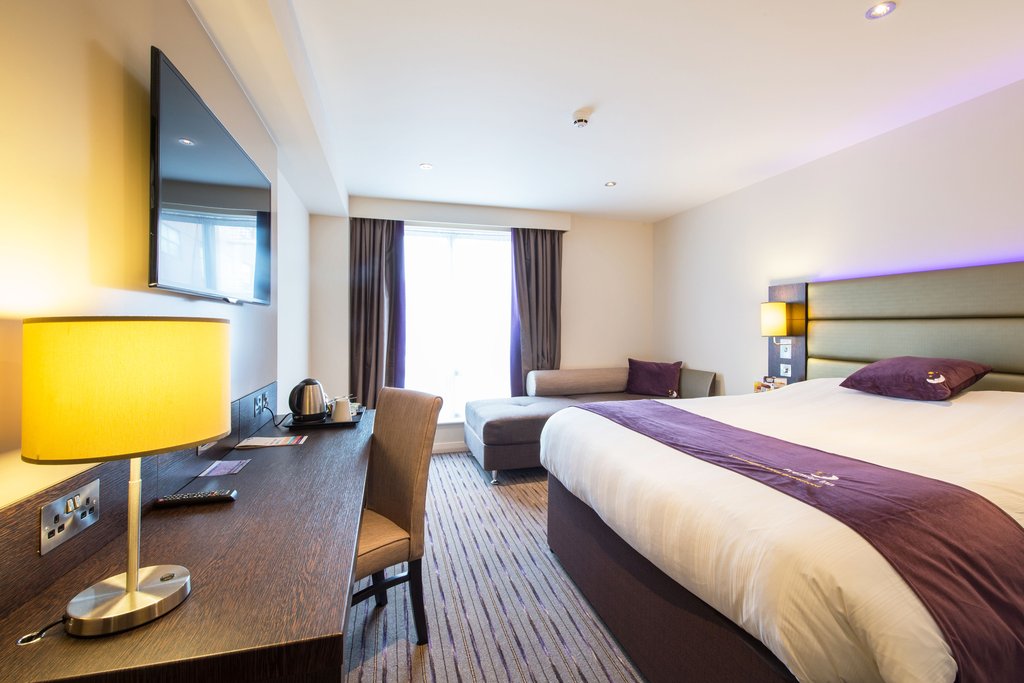 Premier Inn Hitchin Town Centre - Tap to explore photos