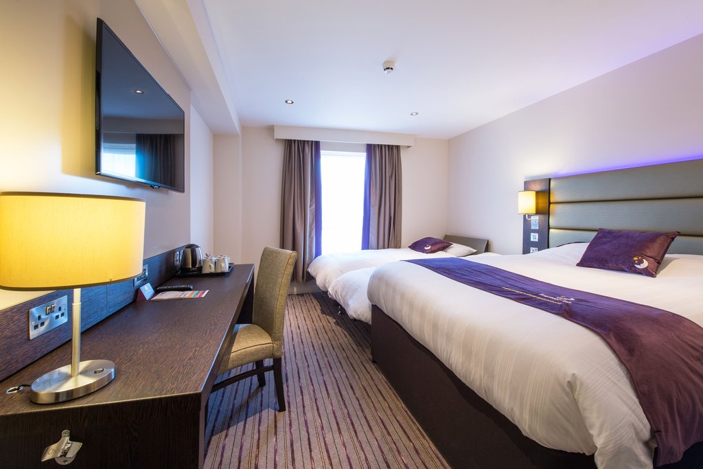 Premier Inn Isle Of Wight Sandown - Tap to explore photos