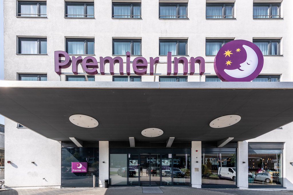 Premier Inn Stuttgart Airport/Messe - Tap to explore photos