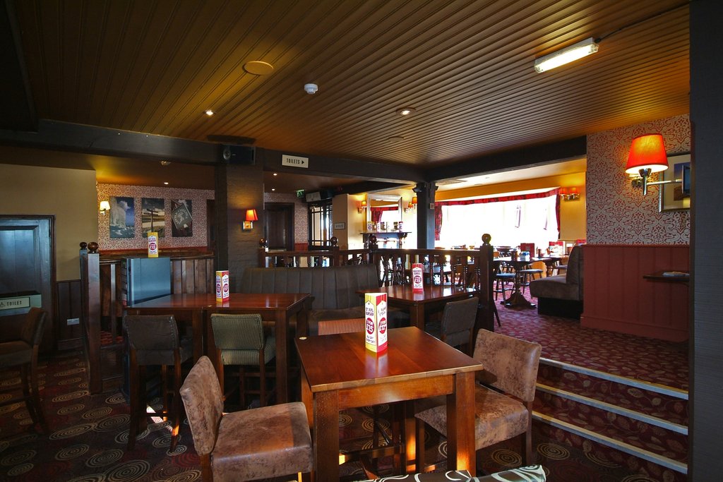 Premier Inn Eastbourne - Tap to explore photos