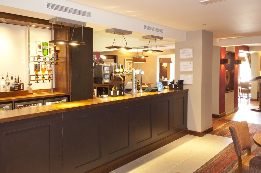 Premier Inn Rochester - Tap to explore photos
