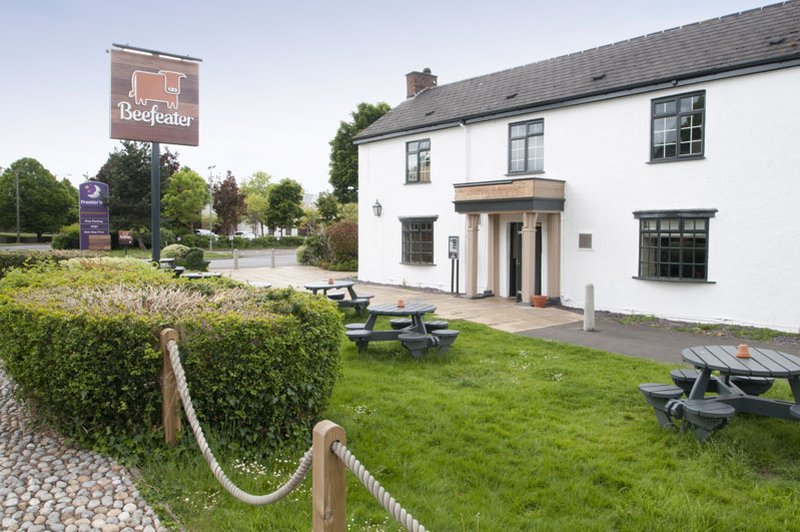 Premier Inn Taunton East - Tap to explore photos