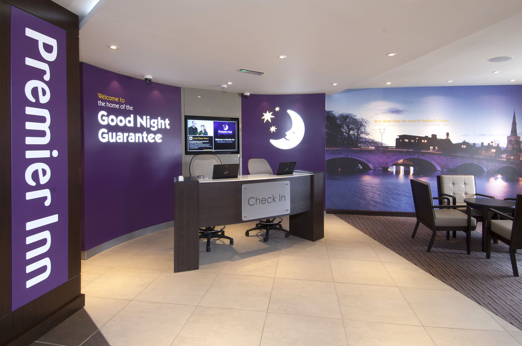 Premier Inn Bedford South (A421) - Tap to explore photos