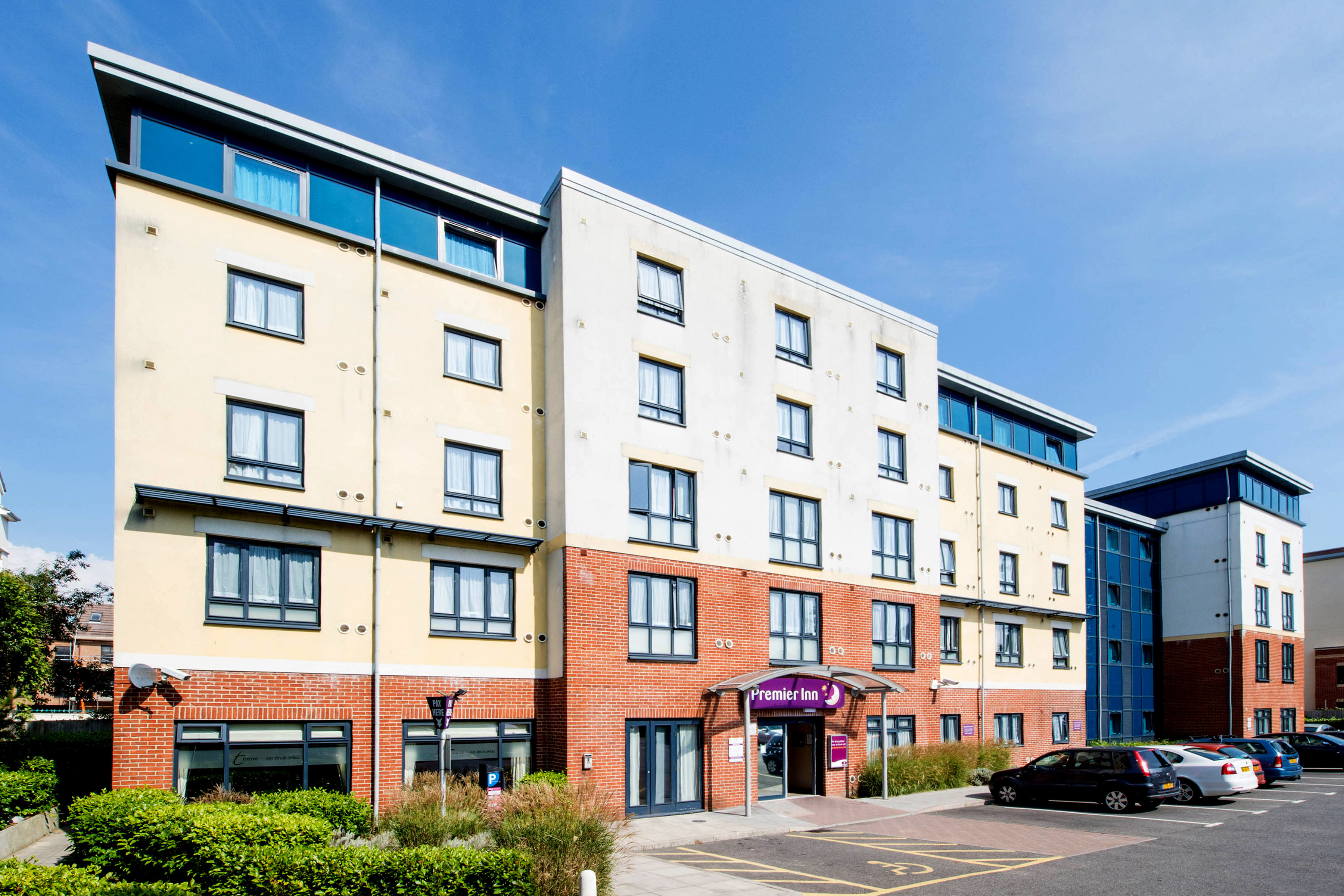 Larynx Gemeinschaft Sinn premier inn bournemouth west cliff Barrikade