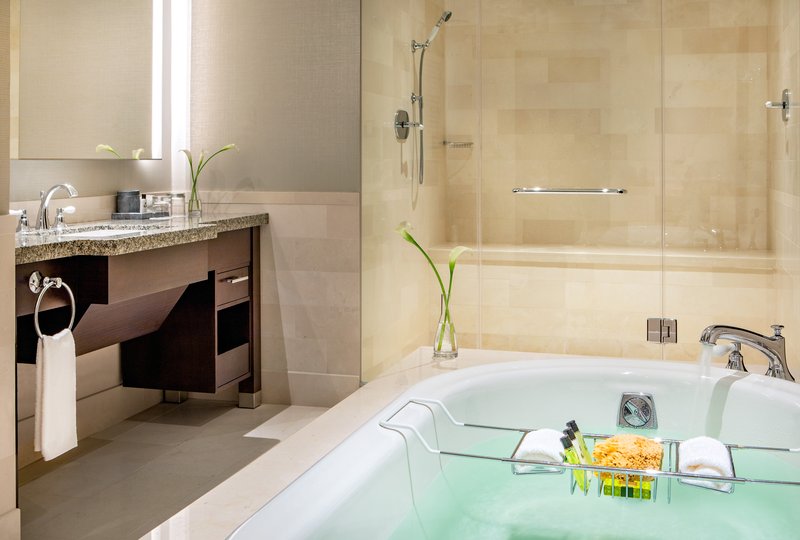 National and Suites Ottawa