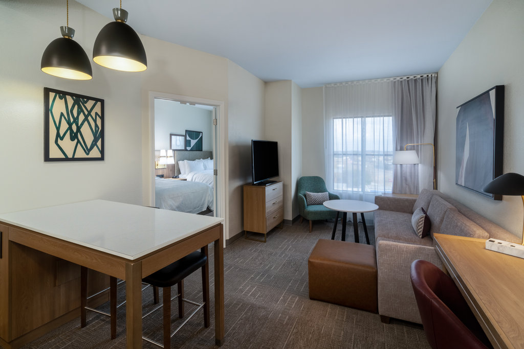 Staybridge Suites FLOWOOD – NW JACKSON - Tap to explore photos