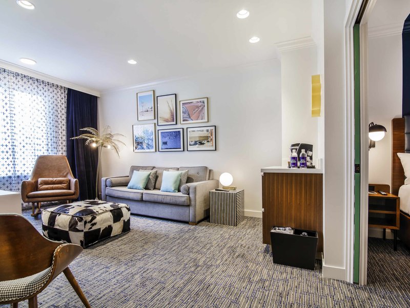 Hotel Belmont Vancouver an Ascend Hotel Collection